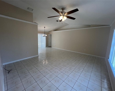 1516 Abel Street - Photo Thumbnail 3