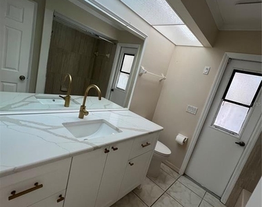 1516 Abel Street - Photo Thumbnail 21