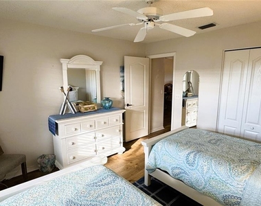 8735 Olde Hickory Avenue - Photo Thumbnail 21