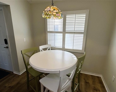 8735 Olde Hickory Avenue - Photo Thumbnail 10
