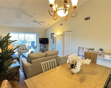 8735 Olde Hickory Avenue - Photo Thumbnail 2