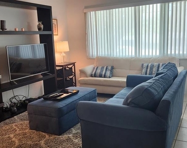 615 S Palm Avenue - Photo Thumbnail 6