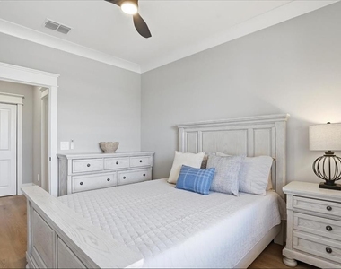 15161 Serene Shores Loop - Photo Thumbnail 19