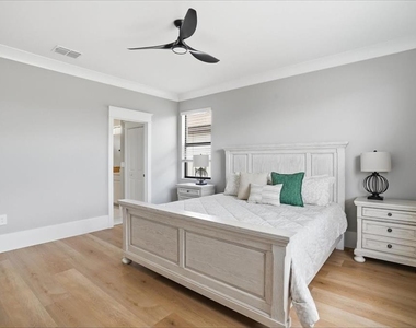 15161 Serene Shores Loop - Photo Thumbnail 14