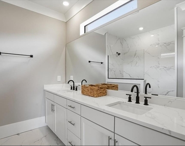 15161 Serene Shores Loop - Photo Thumbnail 16