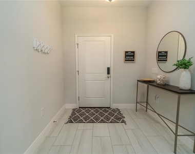 265 Annapolis Lane - Photo Thumbnail 10