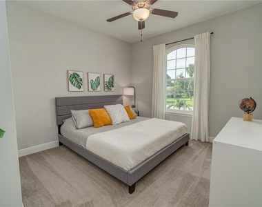 265 Annapolis Lane - Photo Thumbnail 18