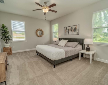 265 Annapolis Lane - Photo Thumbnail 25