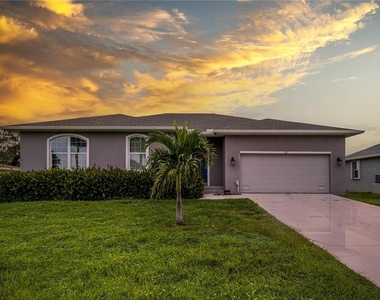 265 Annapolis Lane - Photo Thumbnail 5