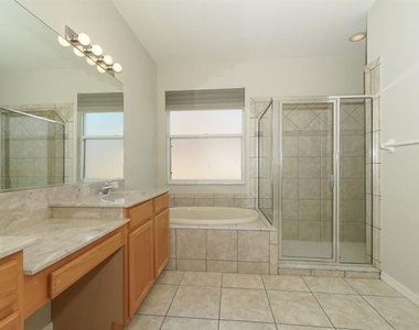 5453 New Covington Drive - Photo Thumbnail 25