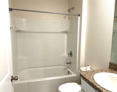 2726 Greenleaf Terrace - Photo Thumbnail 16