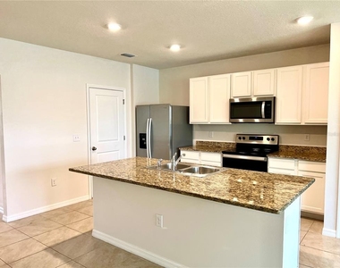 2726 Greenleaf Terrace - Photo Thumbnail 2