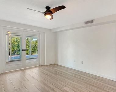 909 Spanish Drive N - Photo Thumbnail 31