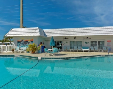 909 Spanish Drive N - Photo Thumbnail 52