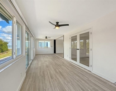 909 Spanish Drive N - Photo Thumbnail 9