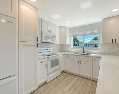 909 Spanish Drive N - Photo Thumbnail 17