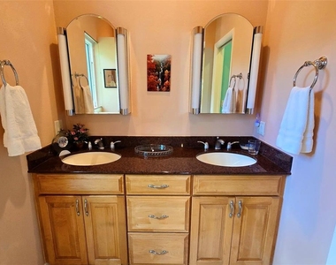 1335 Landings Drive - Photo Thumbnail 29