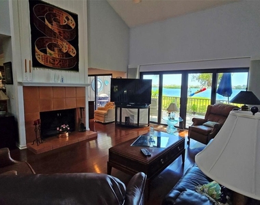 1335 Landings Drive - Photo Thumbnail 13
