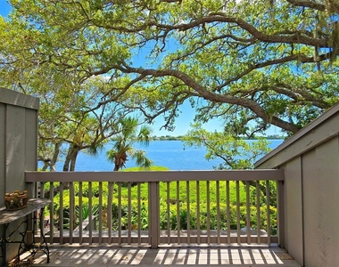 1335 Landings Drive - Photo Thumbnail 31