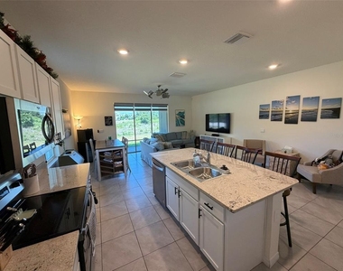 8860 Milestone Drive - Photo Thumbnail 4