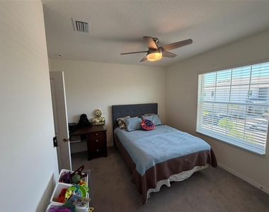 8860 Milestone Drive - Photo Thumbnail 12