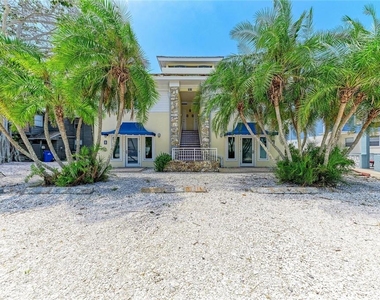 101 Palm Avenue - Photo Thumbnail 1