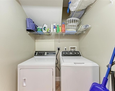 101 Palm Avenue - Photo Thumbnail 21