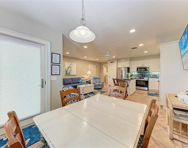 101 Palm Avenue - Photo Thumbnail 12