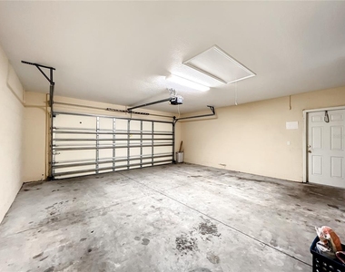 5203 Se 42nd Court - Photo Thumbnail 3