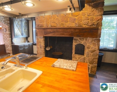 9020 Schantz Road - Photo Thumbnail 9