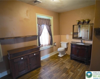 9020 Schantz Road - Photo Thumbnail 22