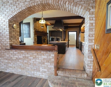 9020 Schantz Road - Photo Thumbnail 3