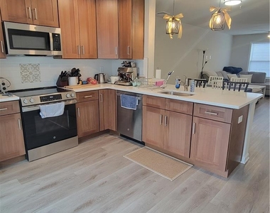 326 E Frankford Street - Photo Thumbnail 5