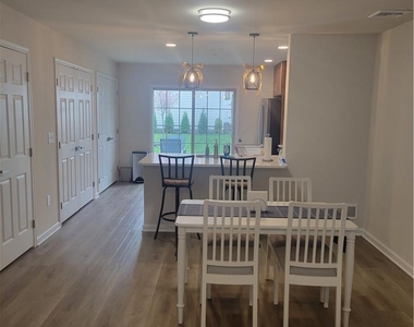 326 E Frankford Street - Photo Thumbnail 2