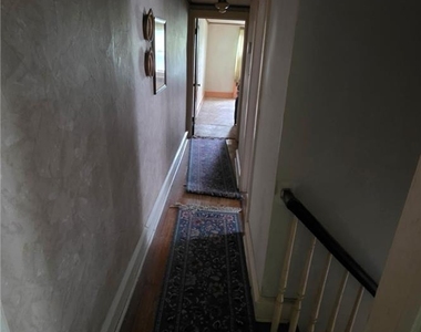 243 Pierce Street - Photo Thumbnail 9