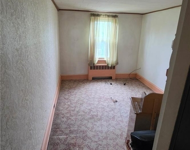 243 Pierce Street - Photo Thumbnail 11