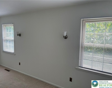 167 Sunshine Drive - Photo Thumbnail 23