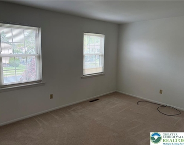167 Sunshine Drive - Photo Thumbnail 26