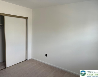 167 Sunshine Drive - Photo Thumbnail 16