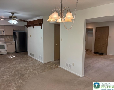 167 Sunshine Drive - Photo Thumbnail 9