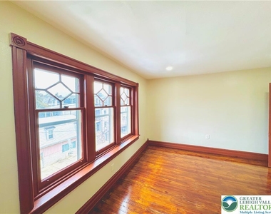 36 S Jefferson Street - Photo Thumbnail 25
