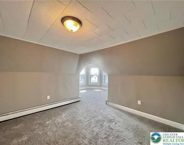 363 S Broad Street - Photo Thumbnail 4