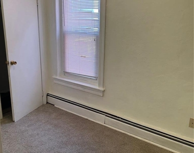 740 Laufer Street - Photo Thumbnail 14
