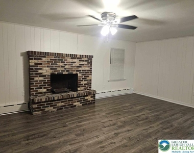 616 Beverly Drive - Photo Thumbnail 5