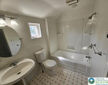 616 Beverly Drive - Photo Thumbnail 13
