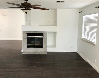 13700 Paseo Rico Circle - Photo Thumbnail 17
