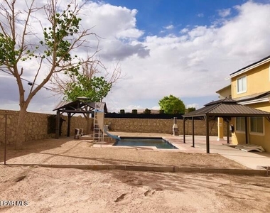 13700 Paseo Rico Circle - Photo Thumbnail 60