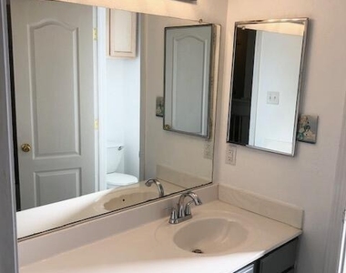 13700 Paseo Rico Circle - Photo Thumbnail 43