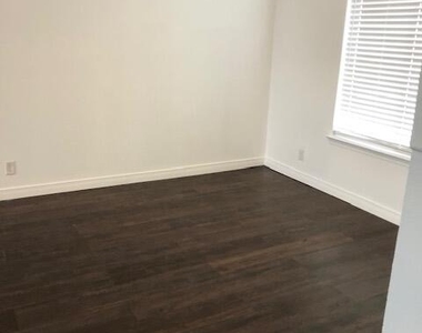 13700 Paseo Rico Circle - Photo Thumbnail 13