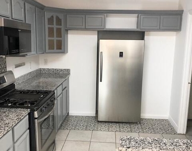 13700 Paseo Rico Circle - Photo Thumbnail 19